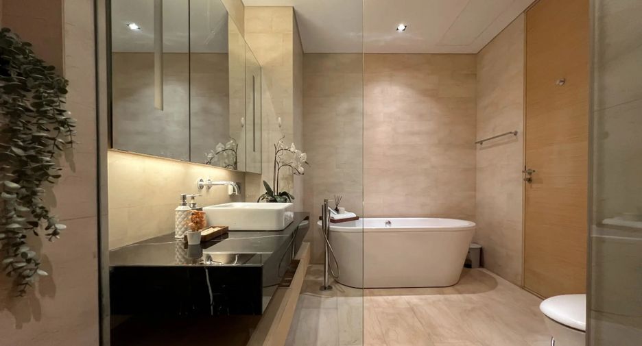 For rent 2 bedrooms condo in Sathon, Bangkok