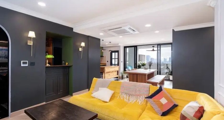 Wohnung zur Miete mit 3 Zimmer in Watthana, Bangkok