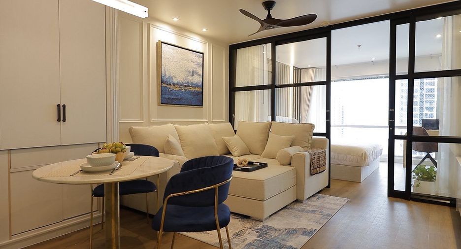 Wohnung zur Miete mit Studio in Watthana, Bangkok