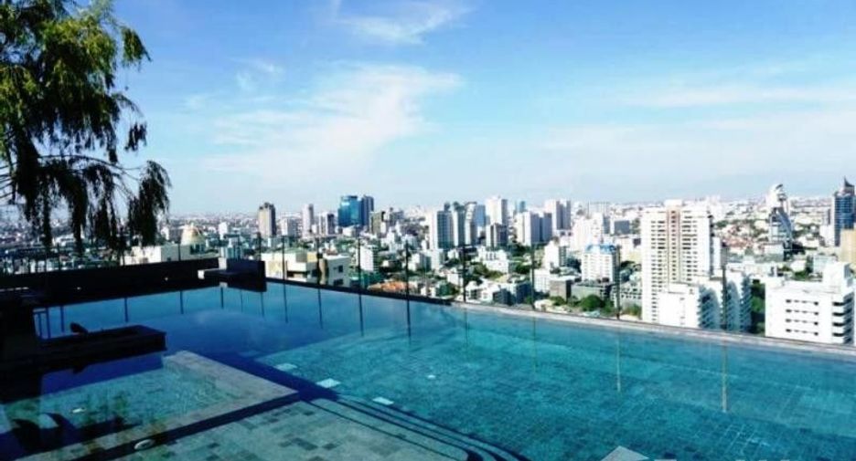 For rent 1 bed condo in Watthana, Bangkok