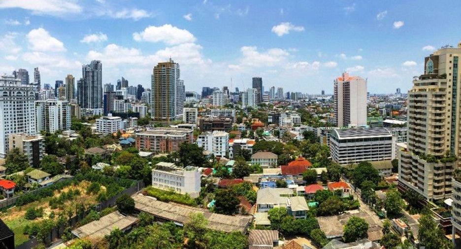 For rent 1 bed condo in Watthana, Bangkok