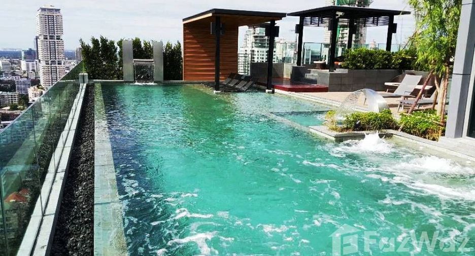 For rent 1 bed condo in Watthana, Bangkok