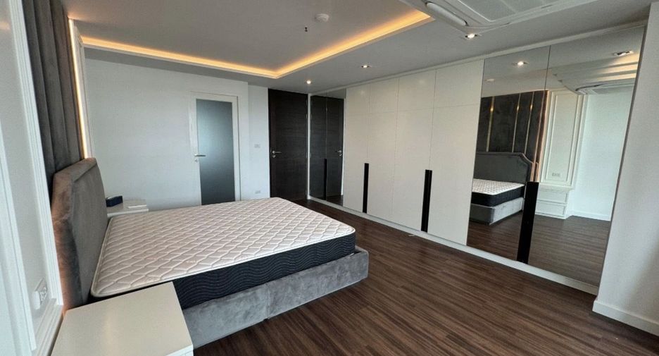 Wohnung zur Miete mit 3 Zimmer in Khlong Toei, Bangkok