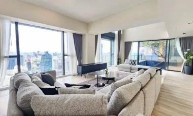 For rent 4 bedrooms condo in Sathon, Bangkok