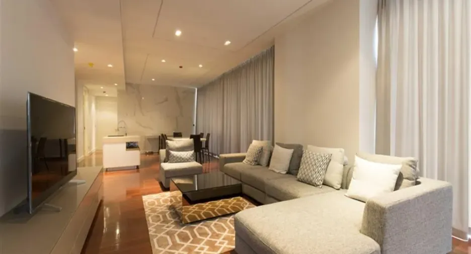 Condo en alquiler de 3 habitaciones en Khlong Toei, Bangkok