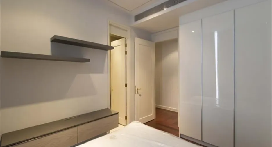 Condo en alquiler de 3 habitaciones en Khlong Toei, Bangkok