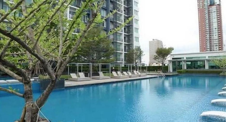 For rent 2 bedrooms condo in Khlong Toei, Bangkok