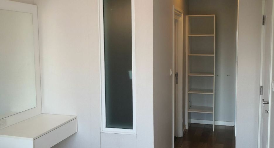 Condo en alquiler de 1 habitaciones en Khlong Toei, Bangkok