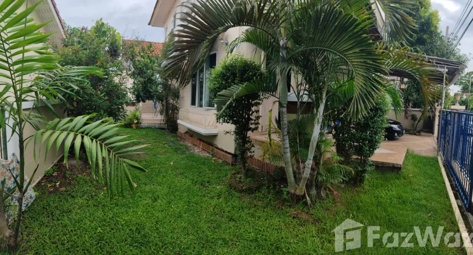 For rent 3 bedrooms townhouse in Lat Krabang, Bangkok