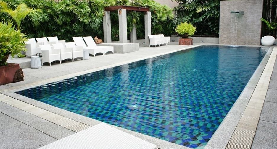 For rent 4 bedrooms condo in Watthana, Bangkok