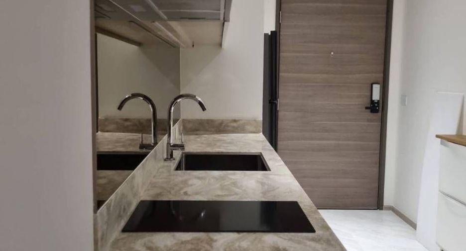 For rent 1 Beds condo in Khlong Toei, Bangkok