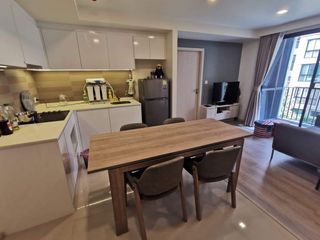 For rent 2 bedrooms condo in Huai Khwang, Bangkok