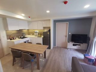 For rent 2 bedrooms condo in Huai Khwang, Bangkok