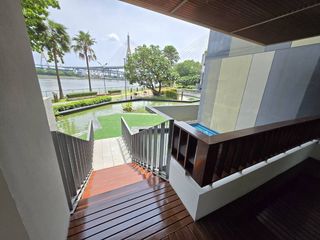 For rent 4 bedrooms villa in Yan Nawa, Bangkok