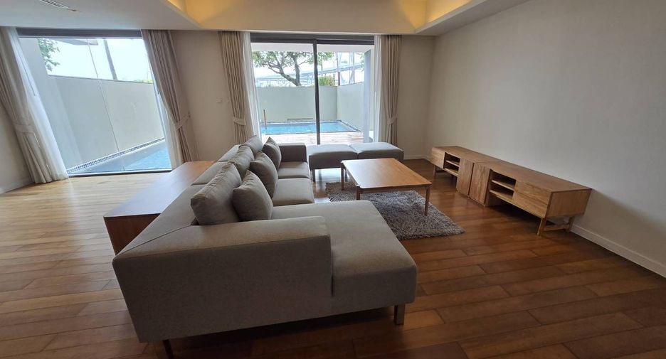 Villa en alquiler de 4 habitaciones en Yan Nawa, Bangkok