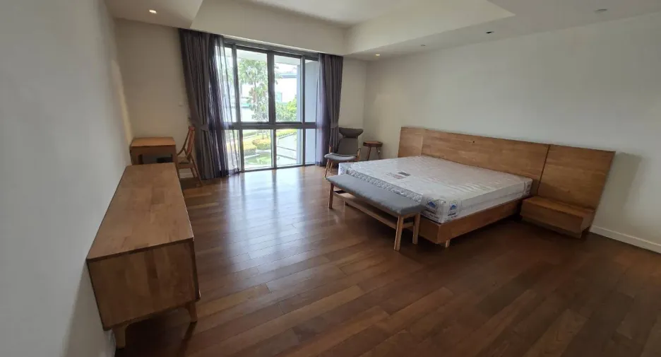 Villa en alquiler de 4 habitaciones en Yan Nawa, Bangkok