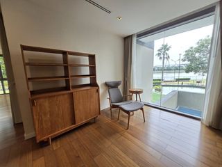 For rent 4 bedrooms villa in Yan Nawa, Bangkok
