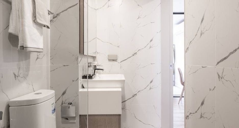 For rent studio condo in Yan Nawa, Bangkok