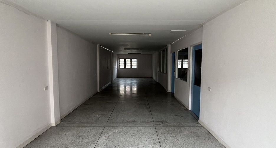 For rent 1 bed office in Khlong San, Bangkok