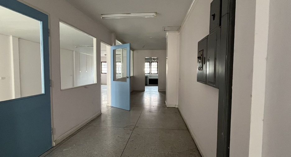 For rent 1 bed office in Khlong San, Bangkok