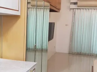 For rent studio condo in Sathon, Bangkok