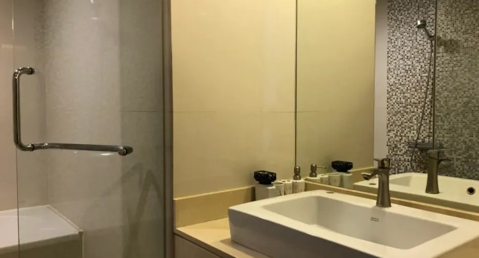 For rent 1 bed condo in Pathum Wan, Bangkok