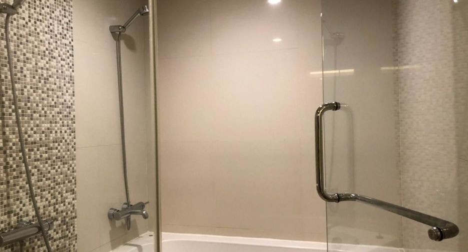 For rent 1 bed condo in Pathum Wan, Bangkok