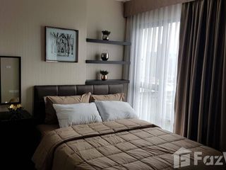 Condo en alquiler de 2 habitaciones en Huai Khwang, Bangkok