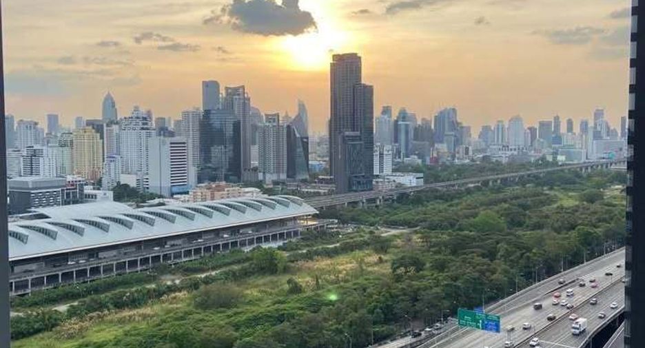 For rent studio condo in Ratchathewi, Bangkok