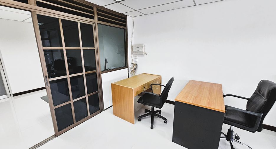 À louer bureau à Bang Rak, Bangkok