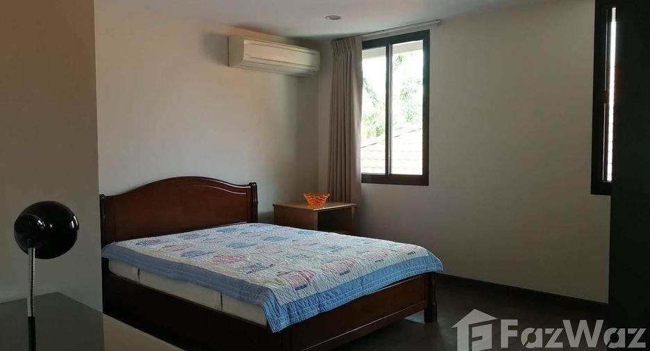 Condo en alquiler de 3 habitaciones en Watthana, Bangkok