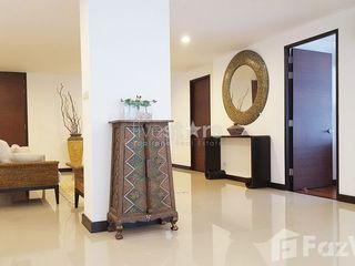ให้เช่า 4 ห้องนอน คอนโด ใน วัฒนา, กรุงเทพฯ