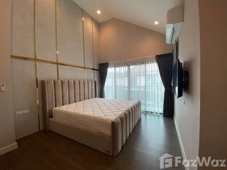 For rent 4 bedrooms house in Taling Chan, Bangkok