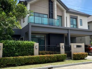 For rent 4 bedrooms house in Taling Chan, Bangkok