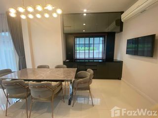 For rent 4 bedrooms house in Taling Chan, Bangkok