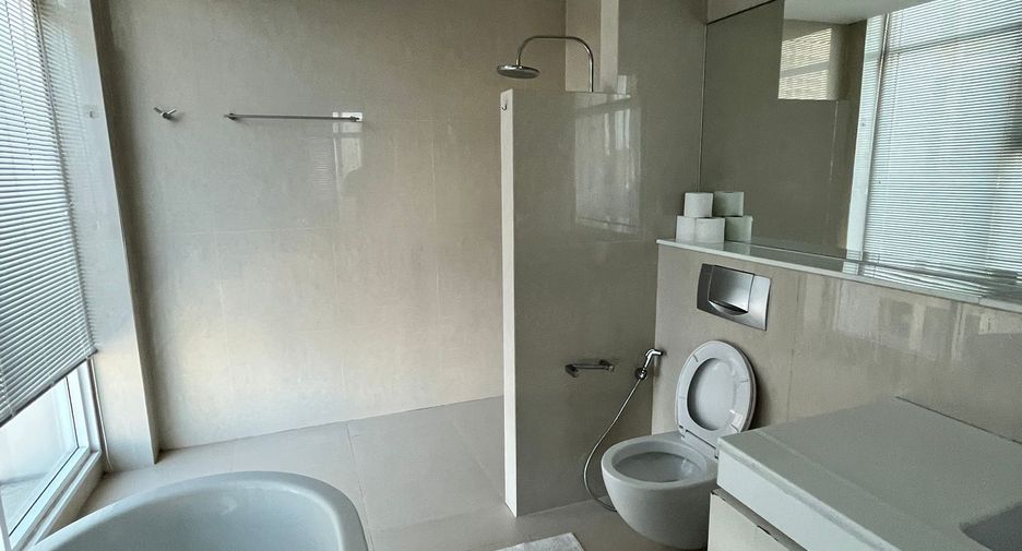 Wohnung zur Miete mit 3 Zimmer in Watthana, Bangkok