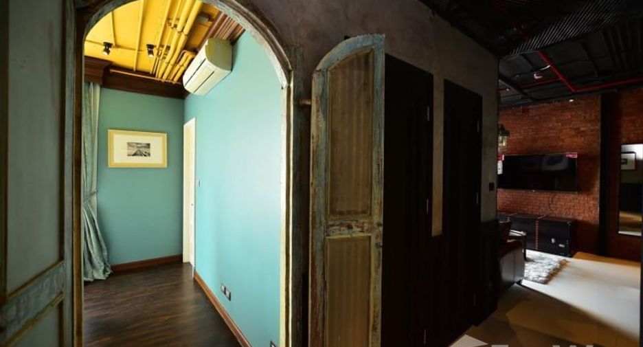 For rent 3 bedrooms condo in Khlong Toei, Bangkok