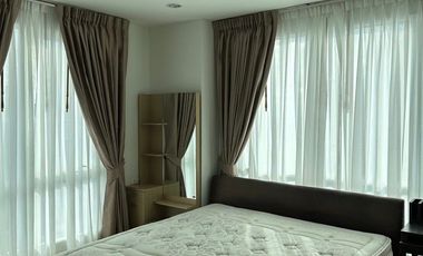 Аренда 2 спальни кондо в Ратчатхещи, Бангкок