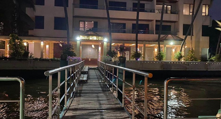 For rent 2 bedrooms condo in Khlong San, Bangkok