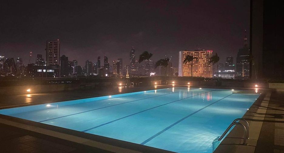 For rent 2 bedrooms condo in Khlong San, Bangkok