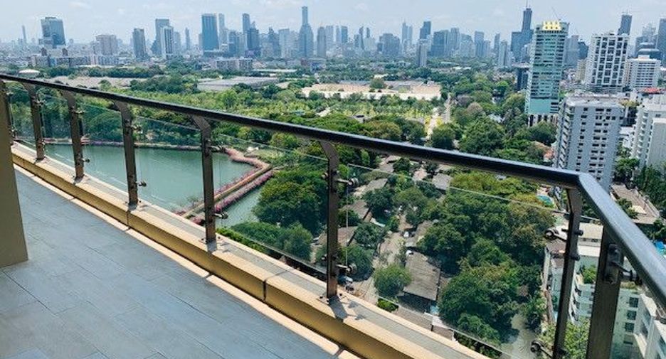 出租 4 卧室 公寓 在 Khlong Toei, 曼谷