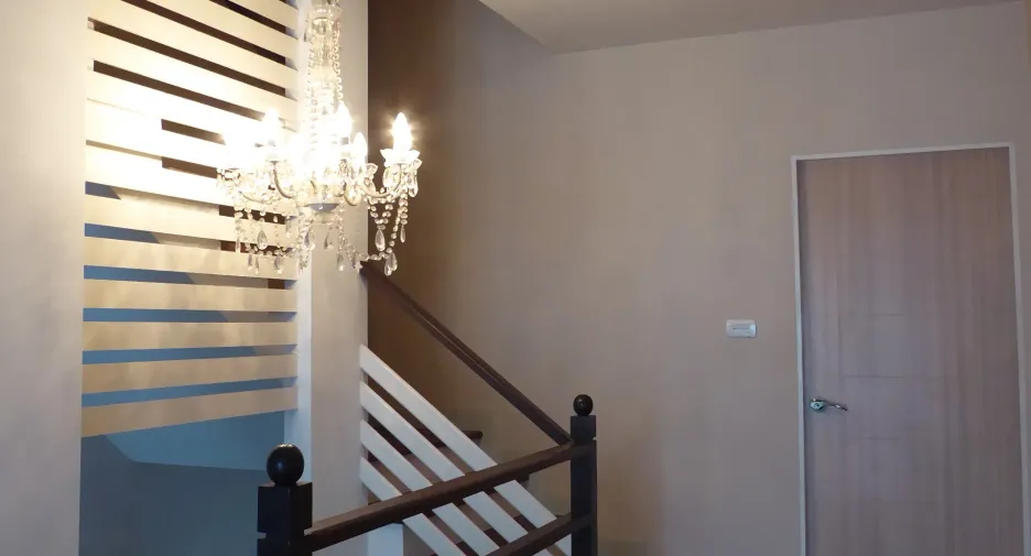 For rent 3 bedrooms townhouse in Bueng Kum, Bangkok