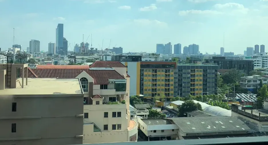 For rent 1 bed condo in Phra Khanong, Bangkok