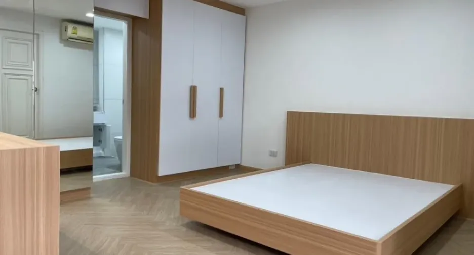 Wohnung zur Miete mit 1 Zimmer in Dusit, Bangkok