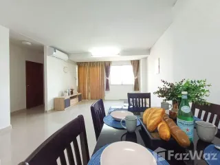 Wohnung zur Miete mit 3 Zimmer in Yan Nawa, Bangkok