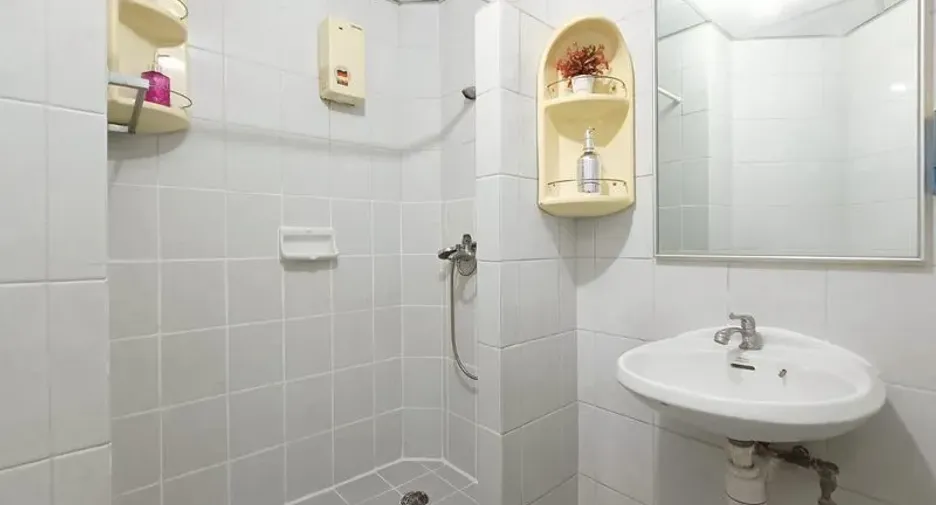 Condo en alquiler de 3 habitaciones en Yan Nawa, Bangkok