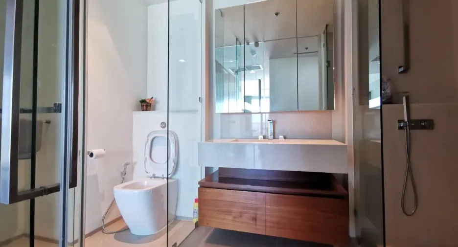 Condo en alquiler de 2 habitaciones en Sathon, Bangkok