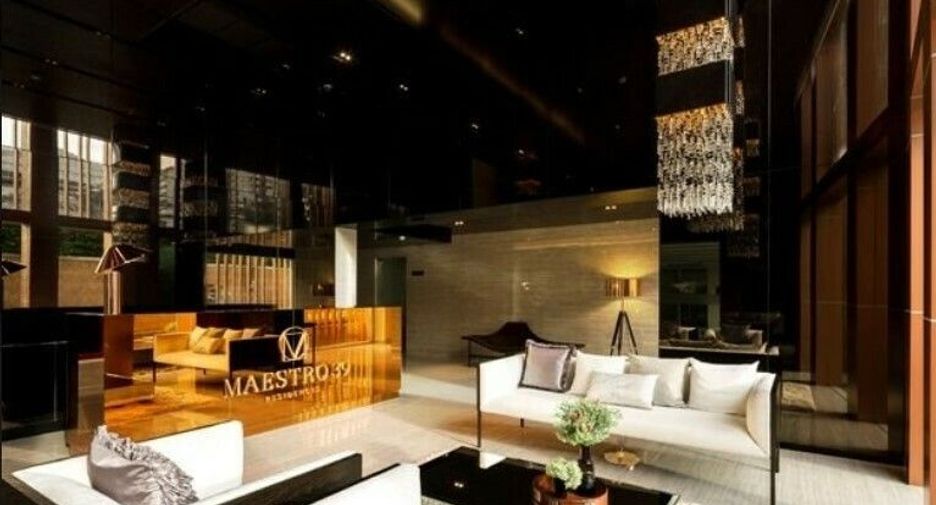 For rent 2 bedrooms condo in Watthana, Bangkok