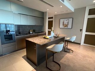 For rent 3 bedrooms condo in Khlong San, Bangkok