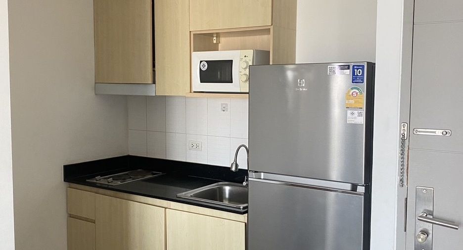 For rent 2 bedrooms condo in Phra Khanong, Bangkok